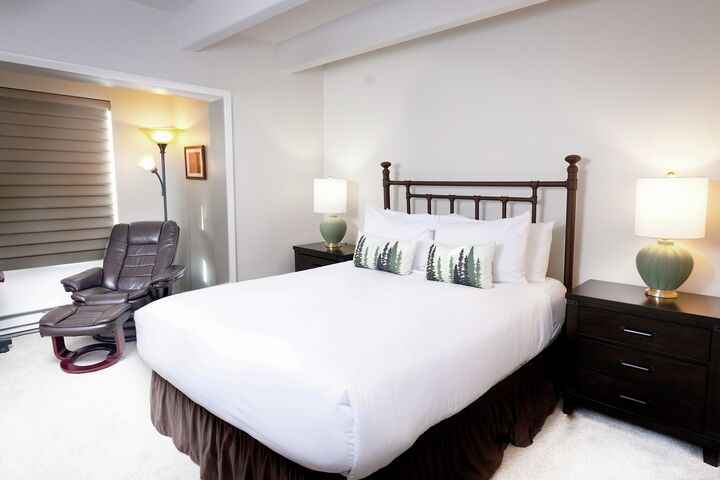 #605 - Master Bedroom