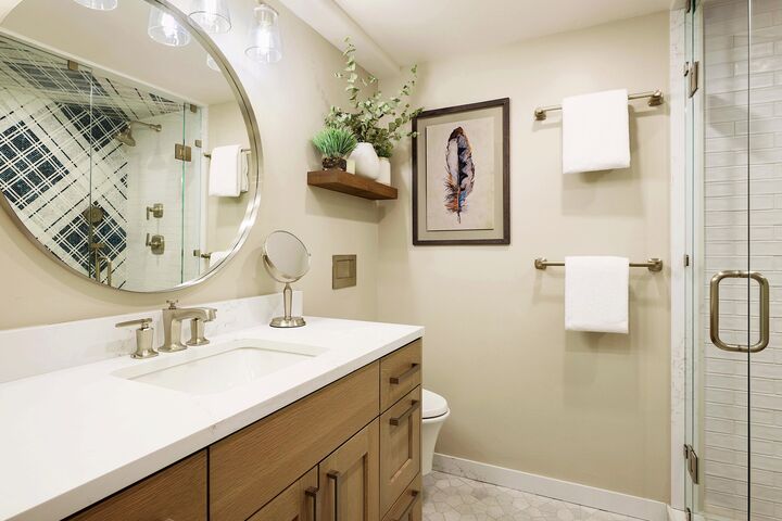 #203 - Ensuite Bathroom