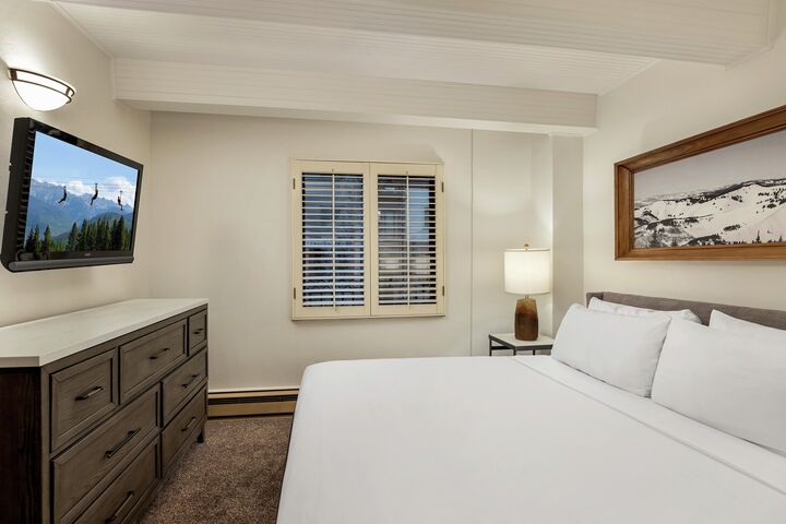 #402 - Master Bedroom