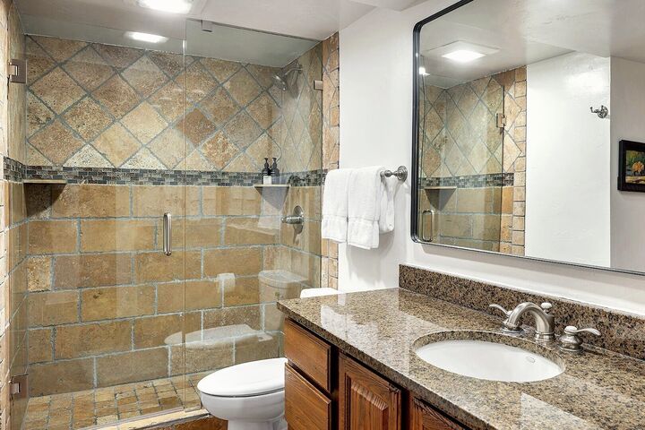 #402 - Bathroom