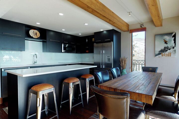#501 - Dining Area & Kitchen