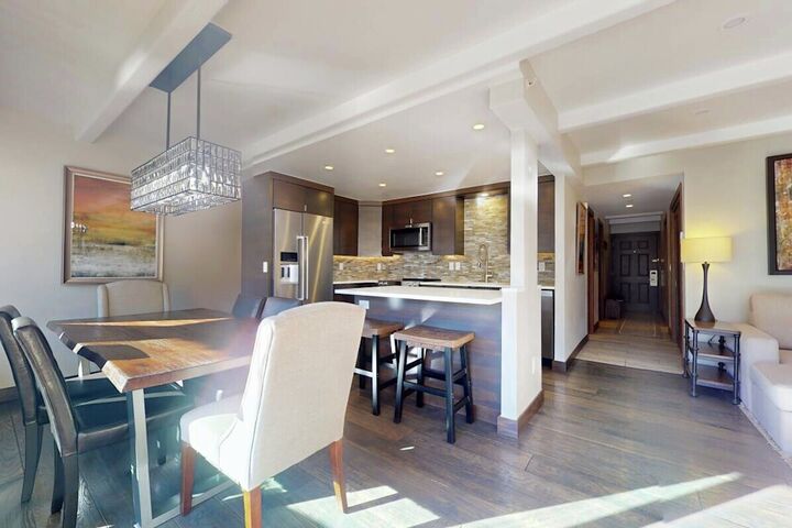#204 - Dining Area & Kitchen