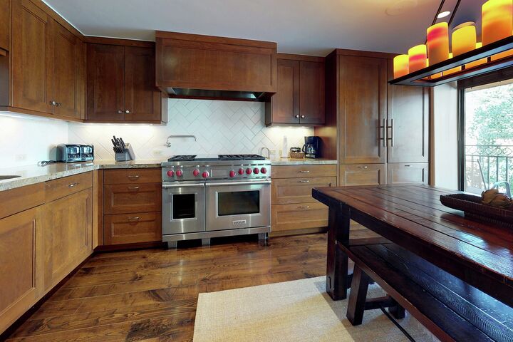 #206 - Kitchen