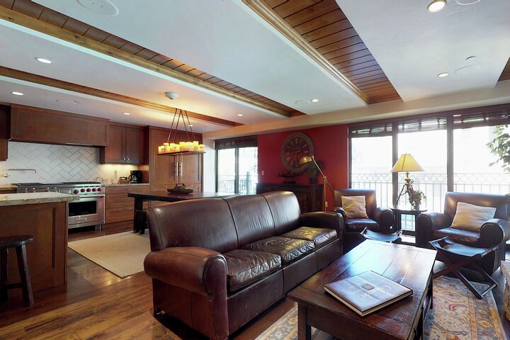 #206 - Living Area