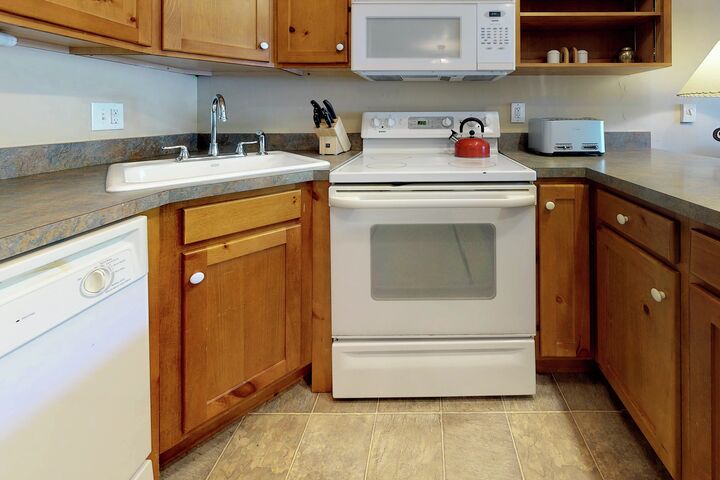 #213 - Kitchen
