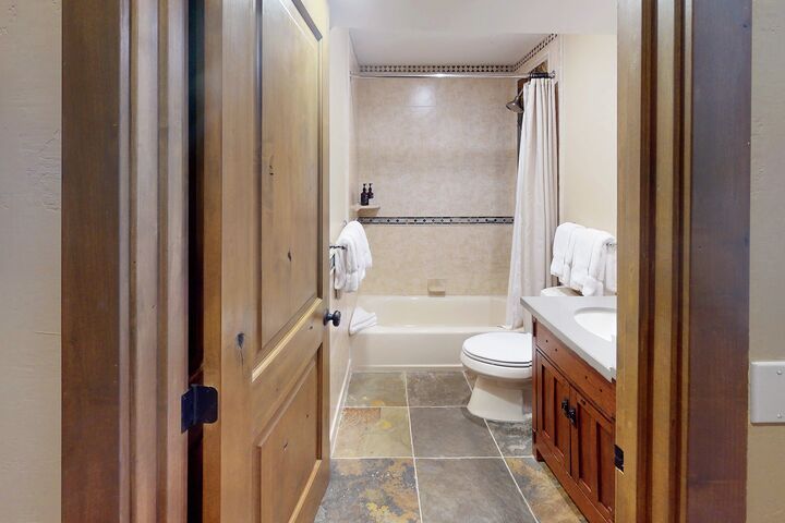 #217 - Ensuite Bathroom