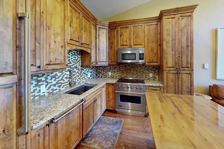 #217 - Kitchen