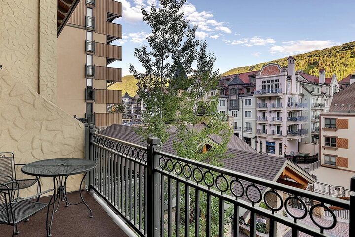 #210 - Balcony