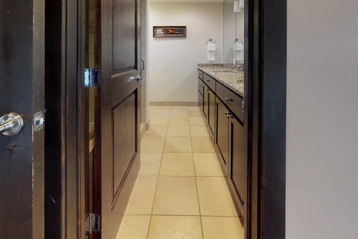 #219 - Master Ensuite Bathroom