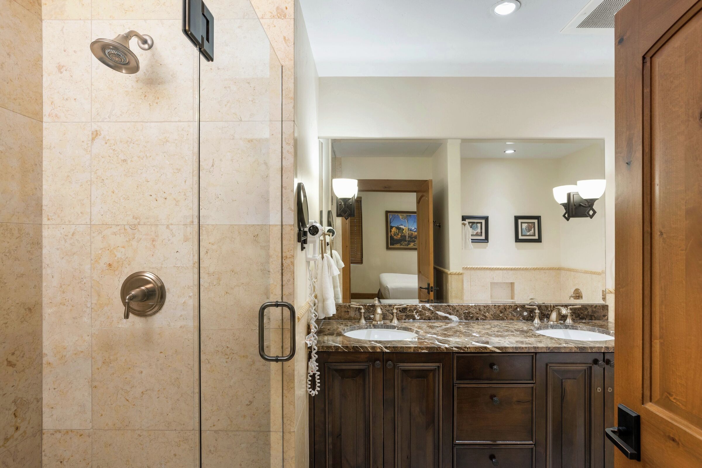 #507 - Master Ensuite Bathroom