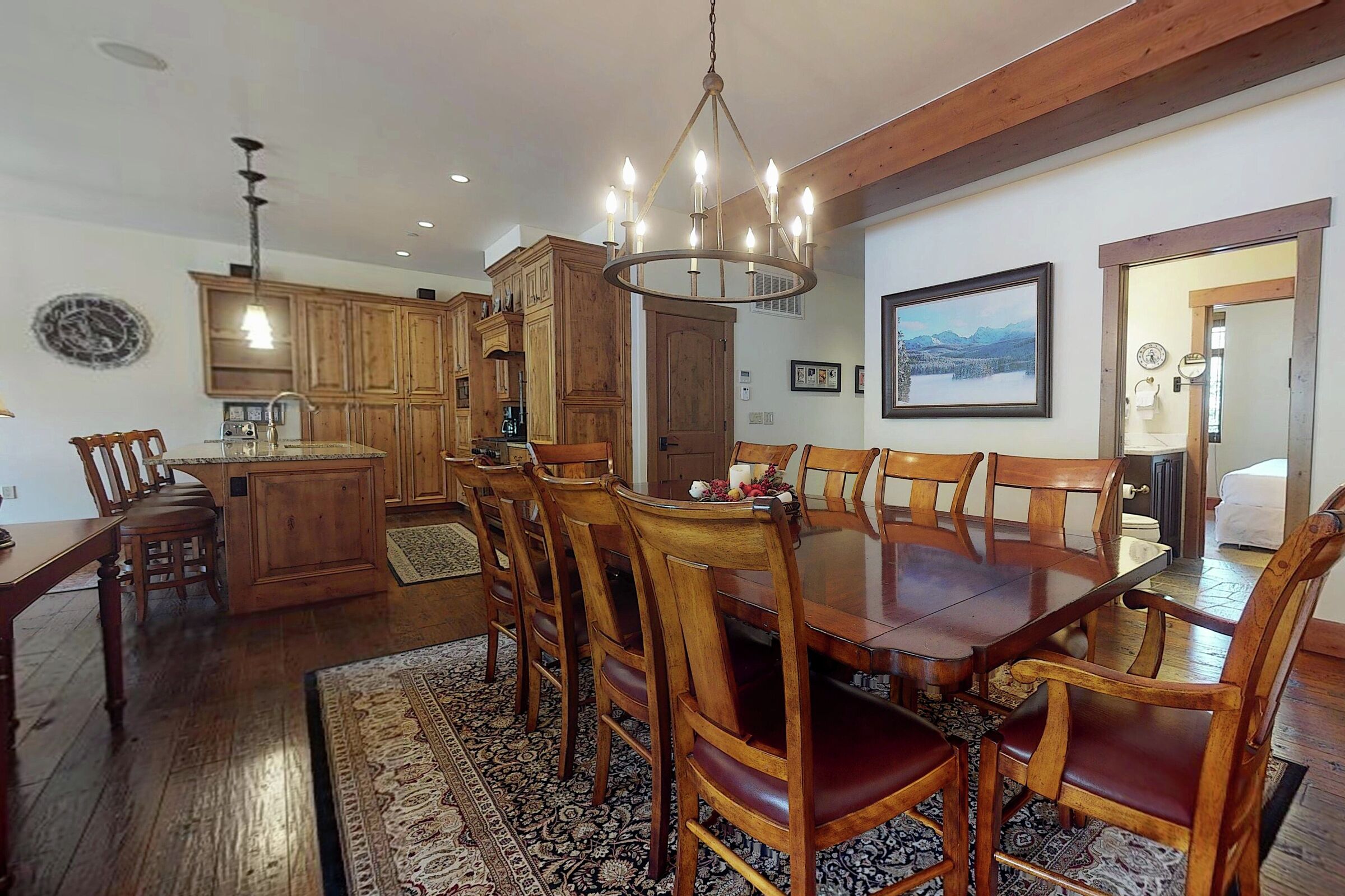 Dining Area & Kitchen