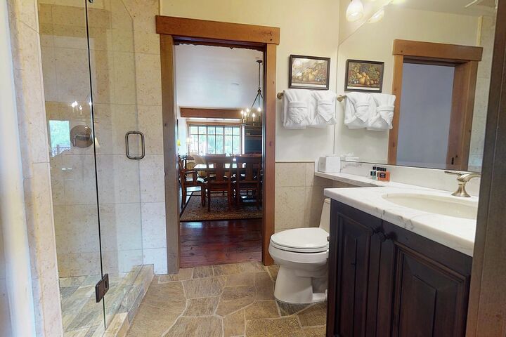 #507 - Ensuite Bathroom