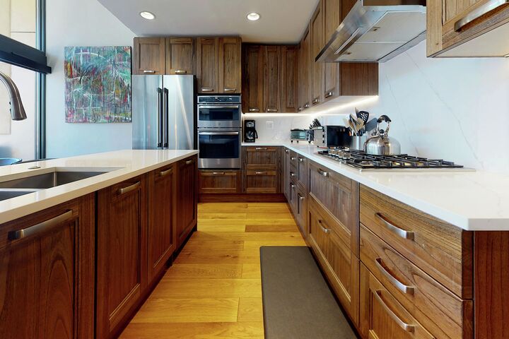 #704 - Kitchen