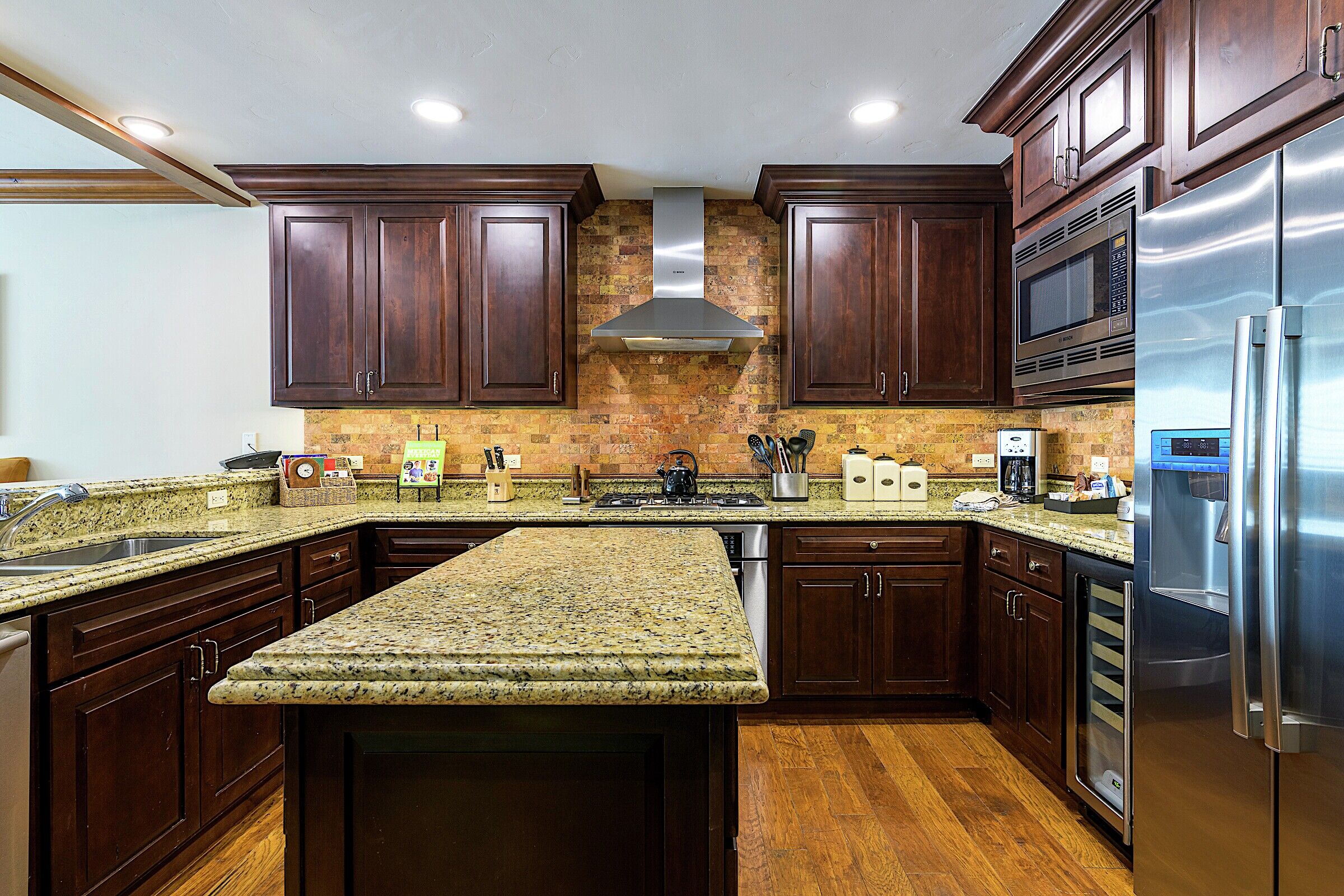 #317 - Kitchen