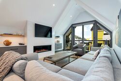 #625 - Living Room