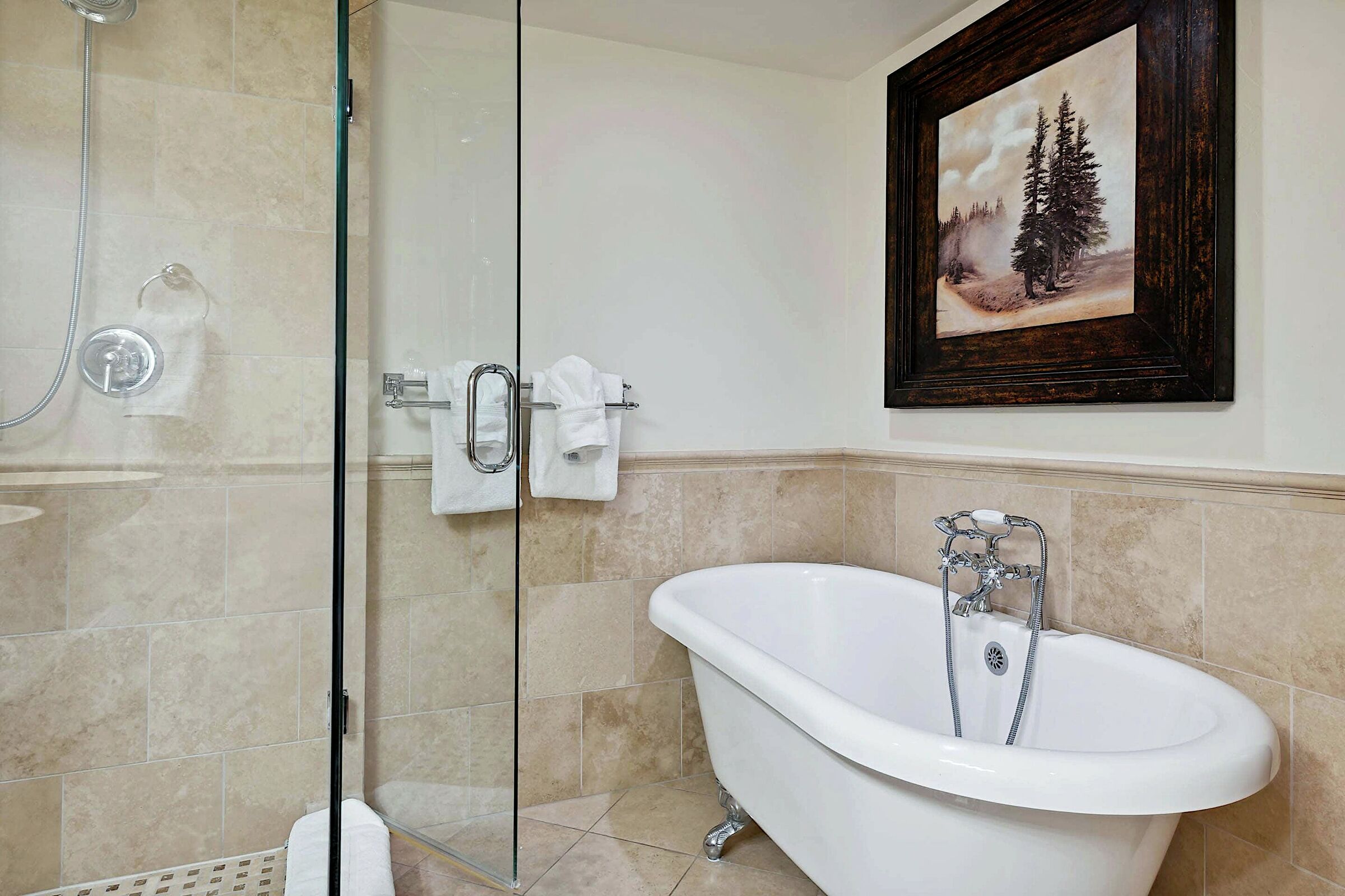 #230B - Ensuite Bathroom
