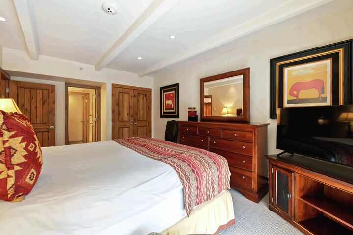 #150A - Bedroom