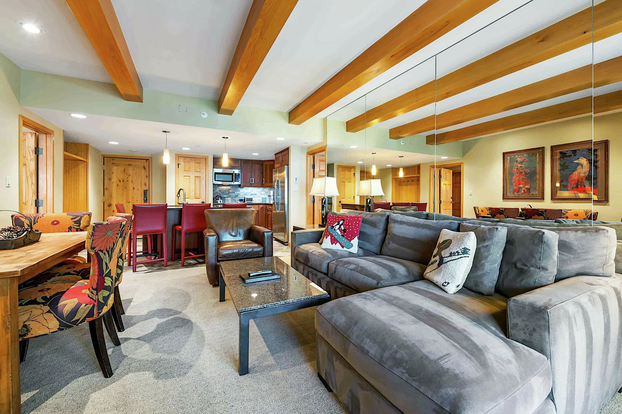 #250A - Living Area
