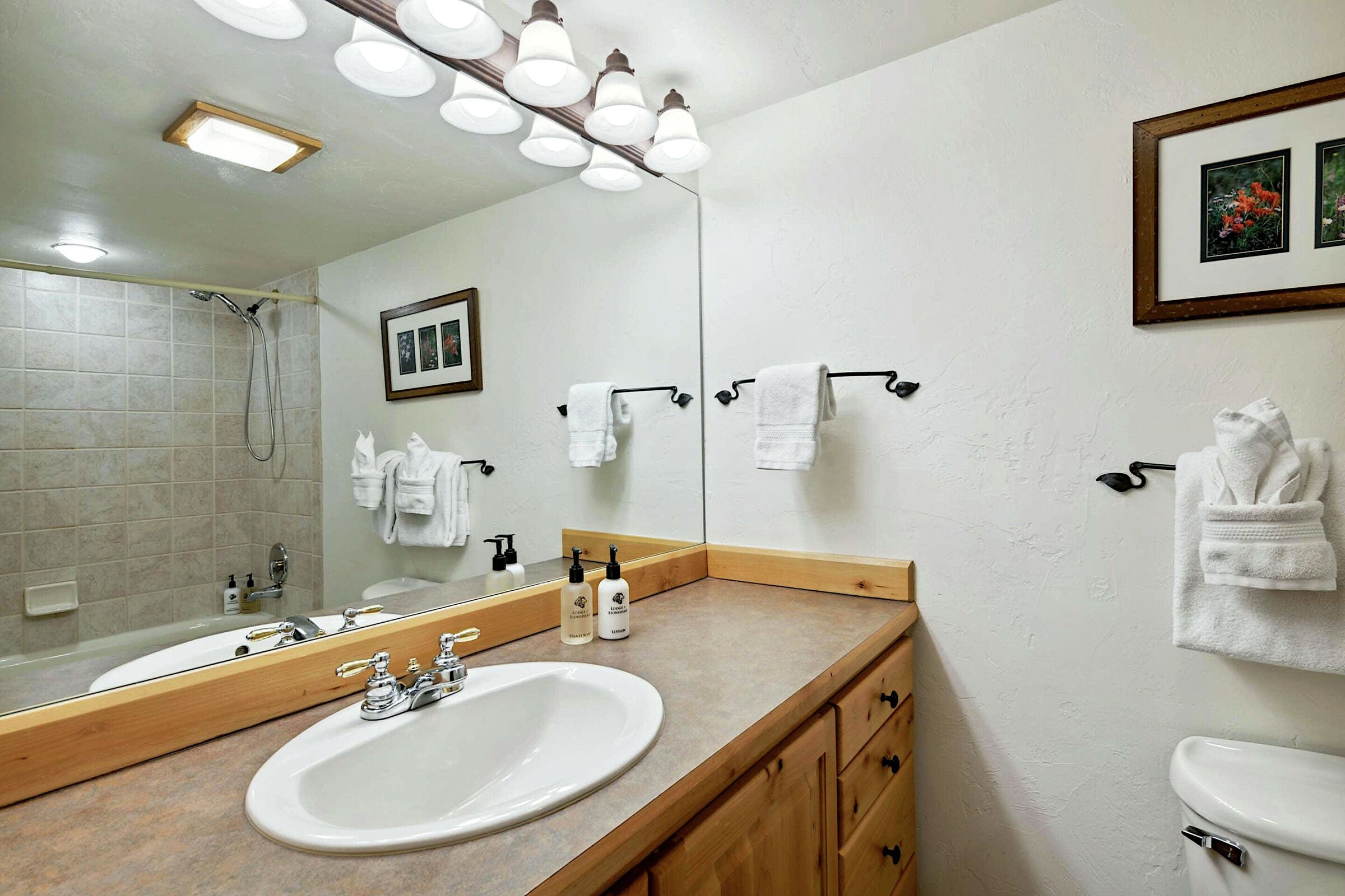 #408 - Master Bathroom