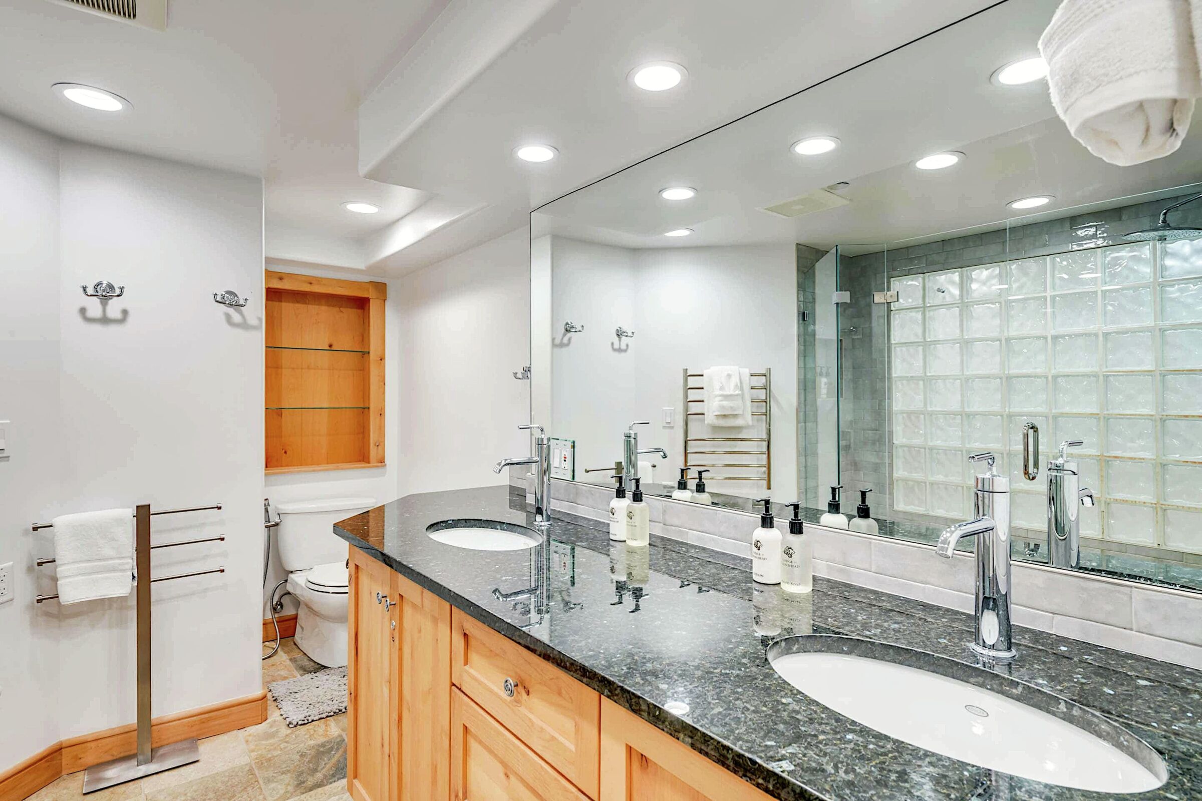 Master Ensuite Bathroom