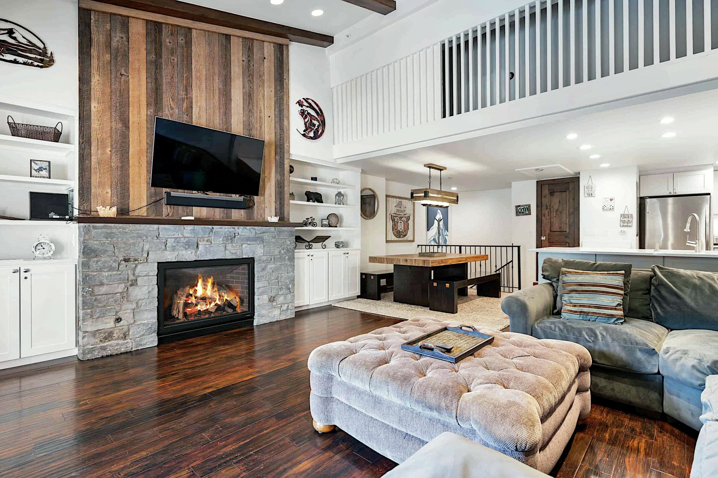 #403 - Living Area