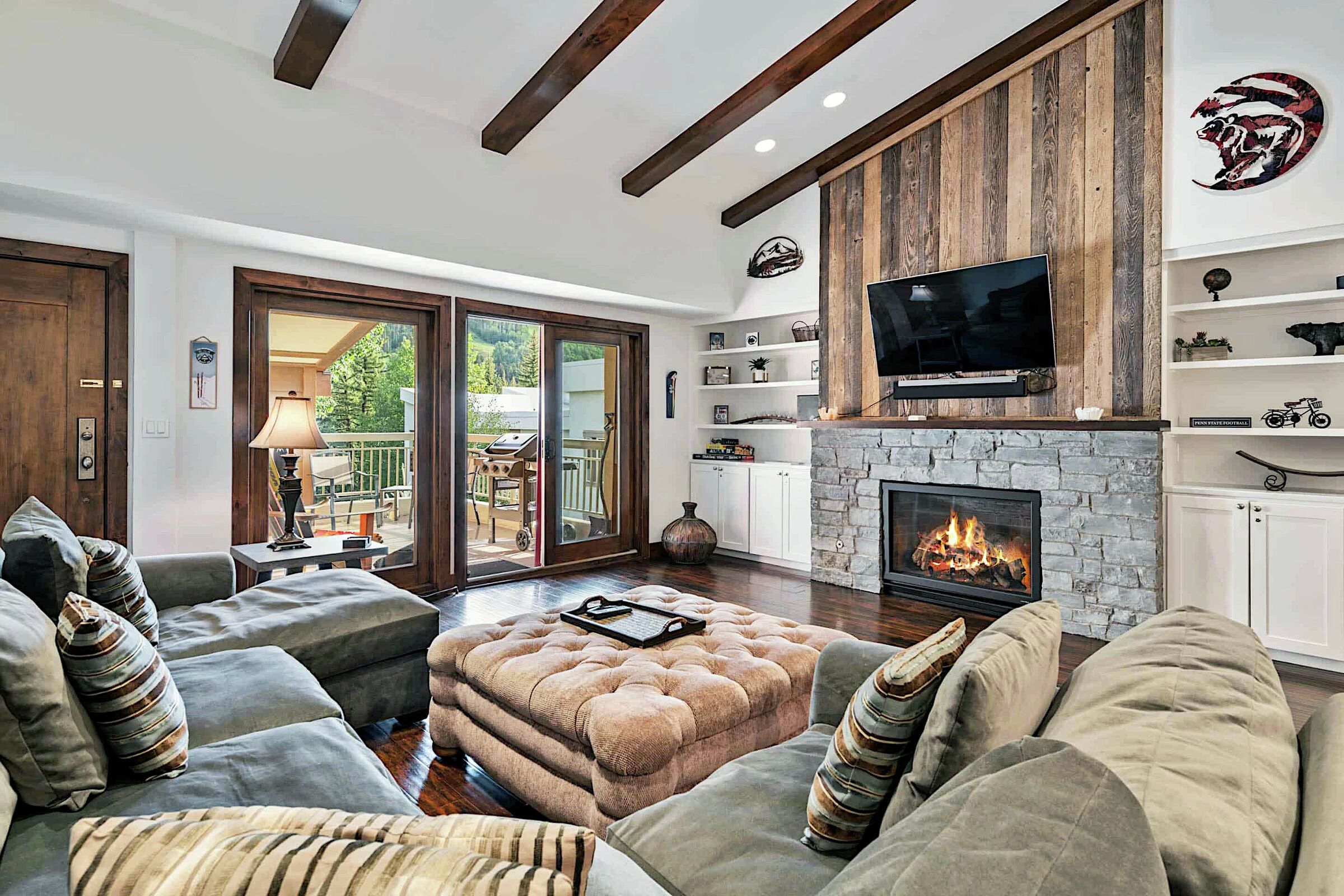 #403 - Living Room