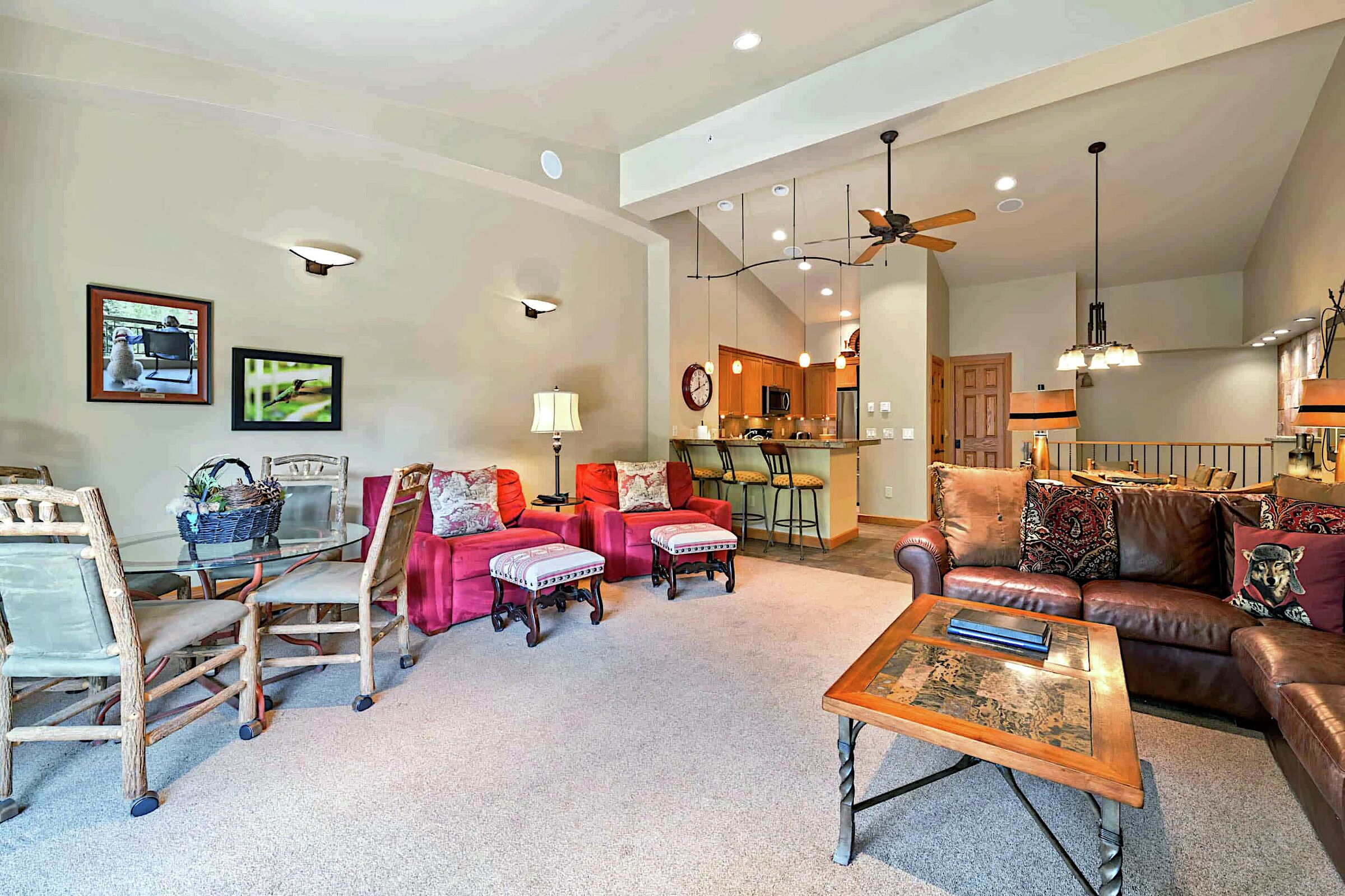 #406 - Living Area