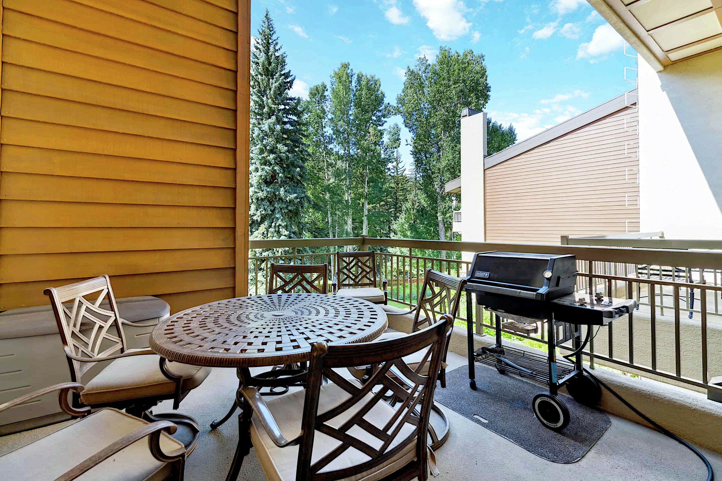 Balcony with BBQ