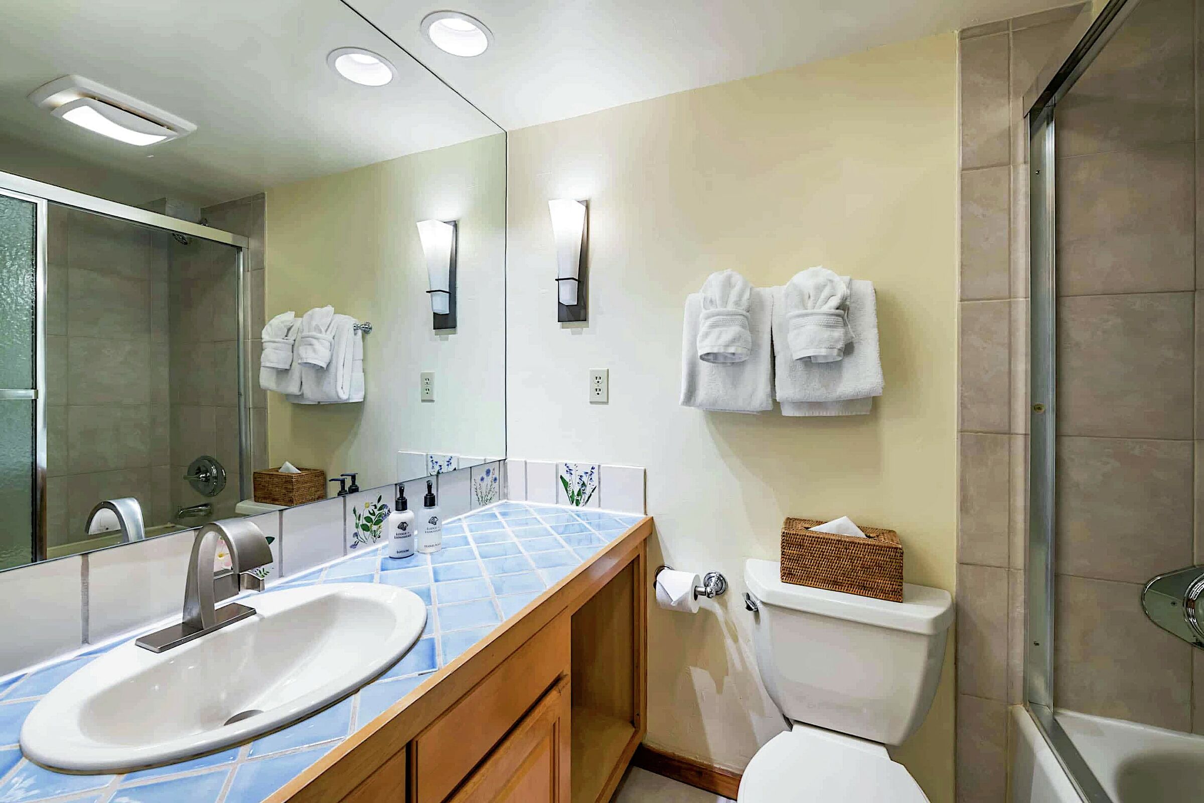 #204 - Bathroom