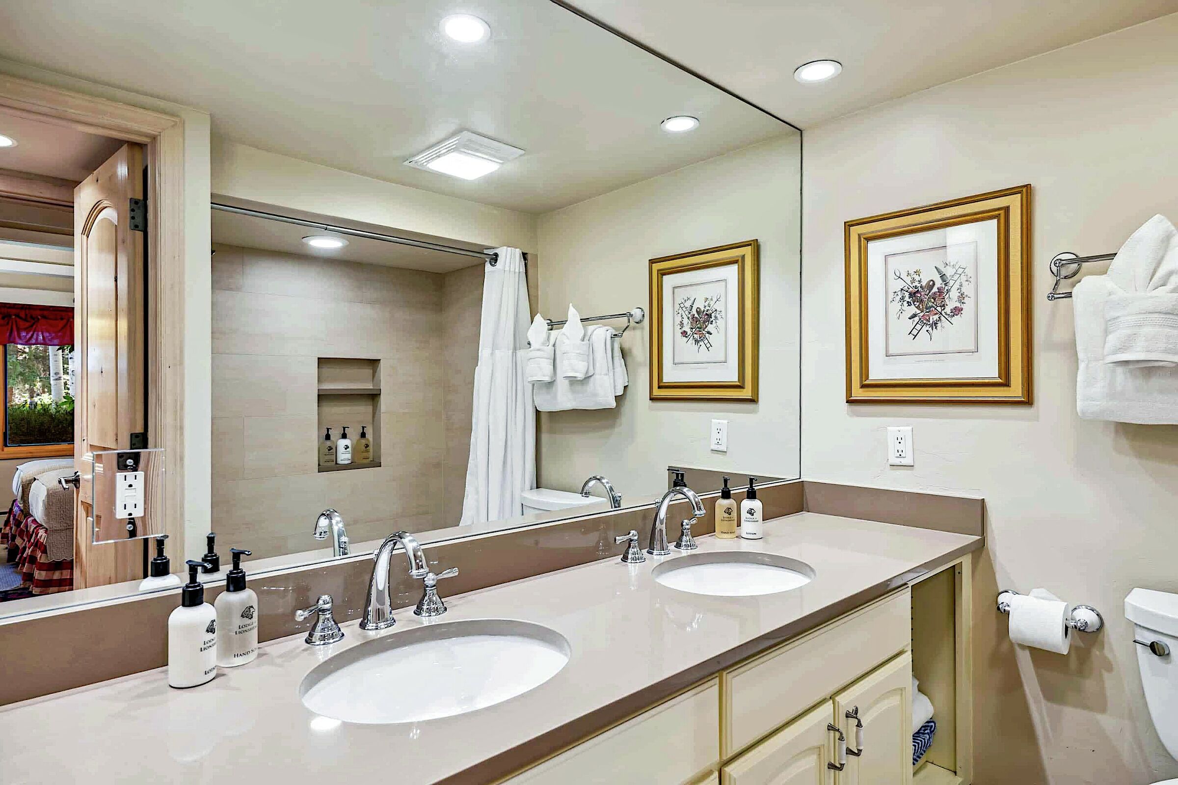 #102 - Ensuite Bathroom