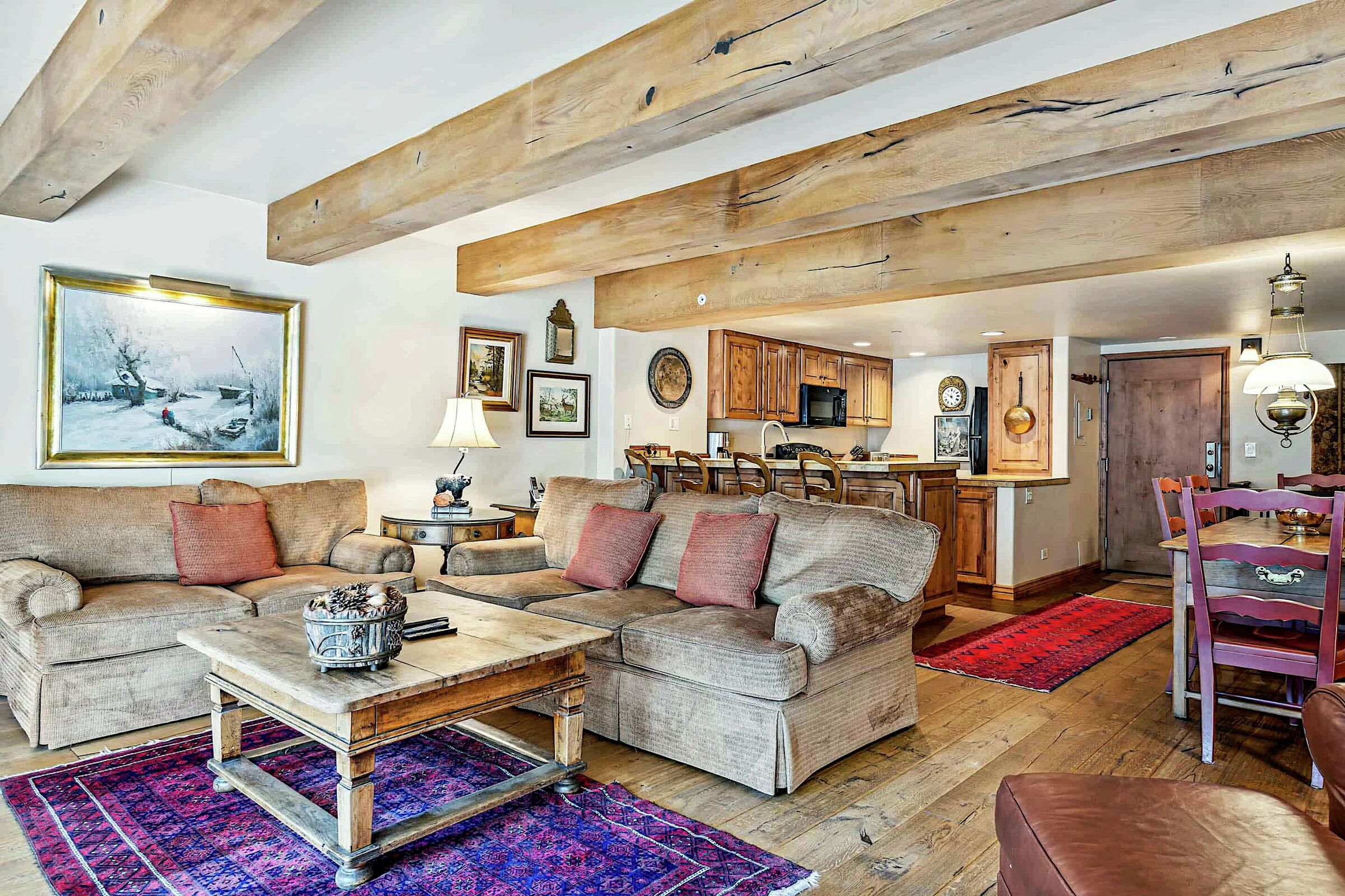 #102 - Living Area