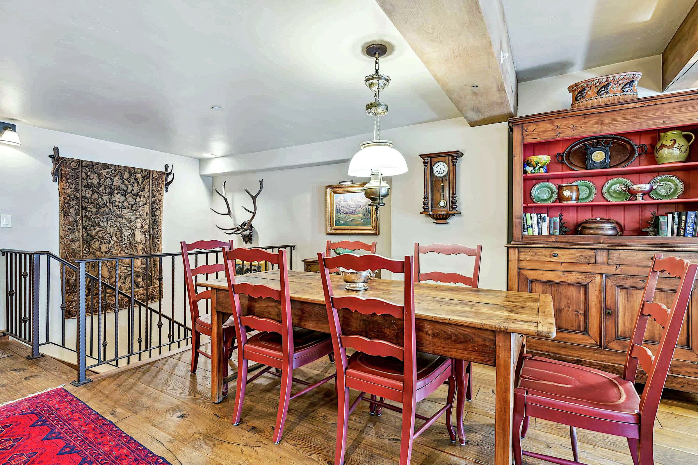 #102 - Dining Area