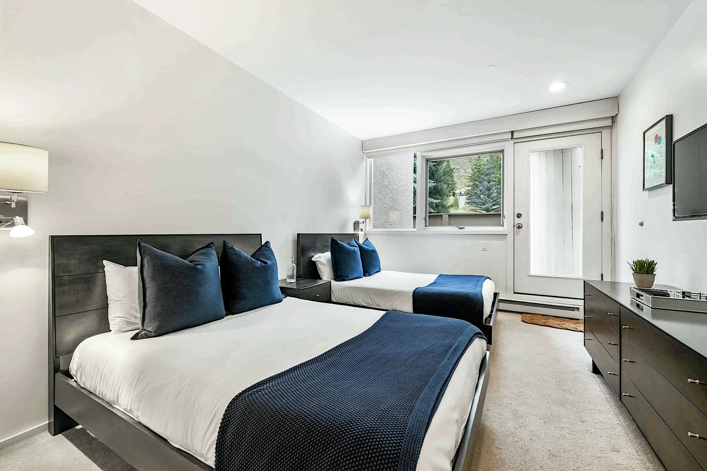 #05 - Bedroom