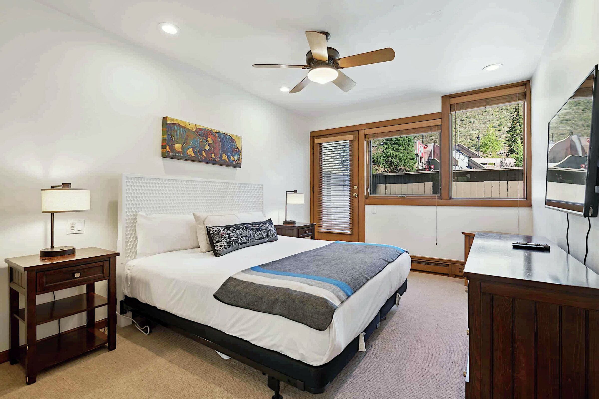 #03 - Master Bedroom