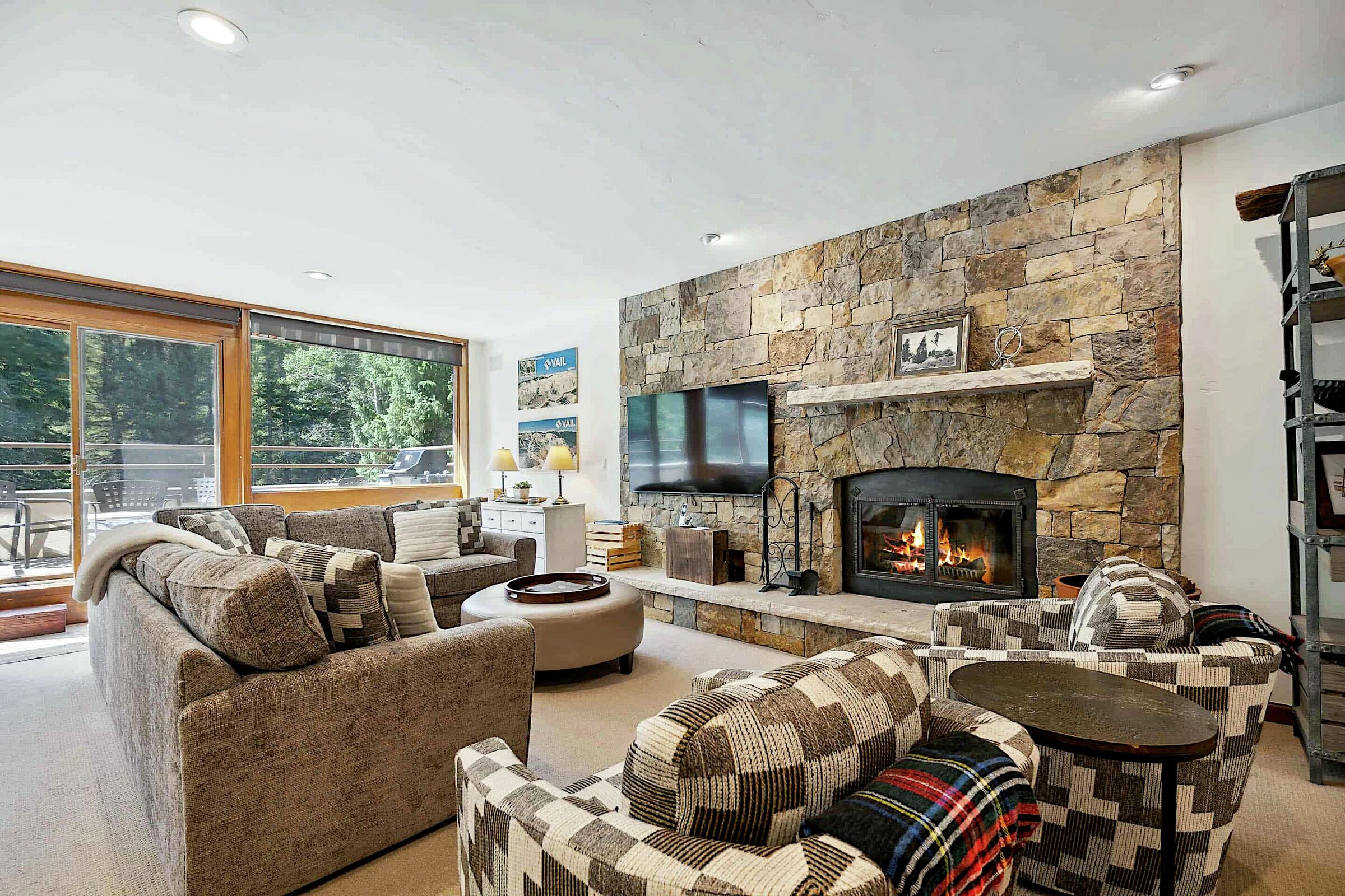 #03 - Living Room