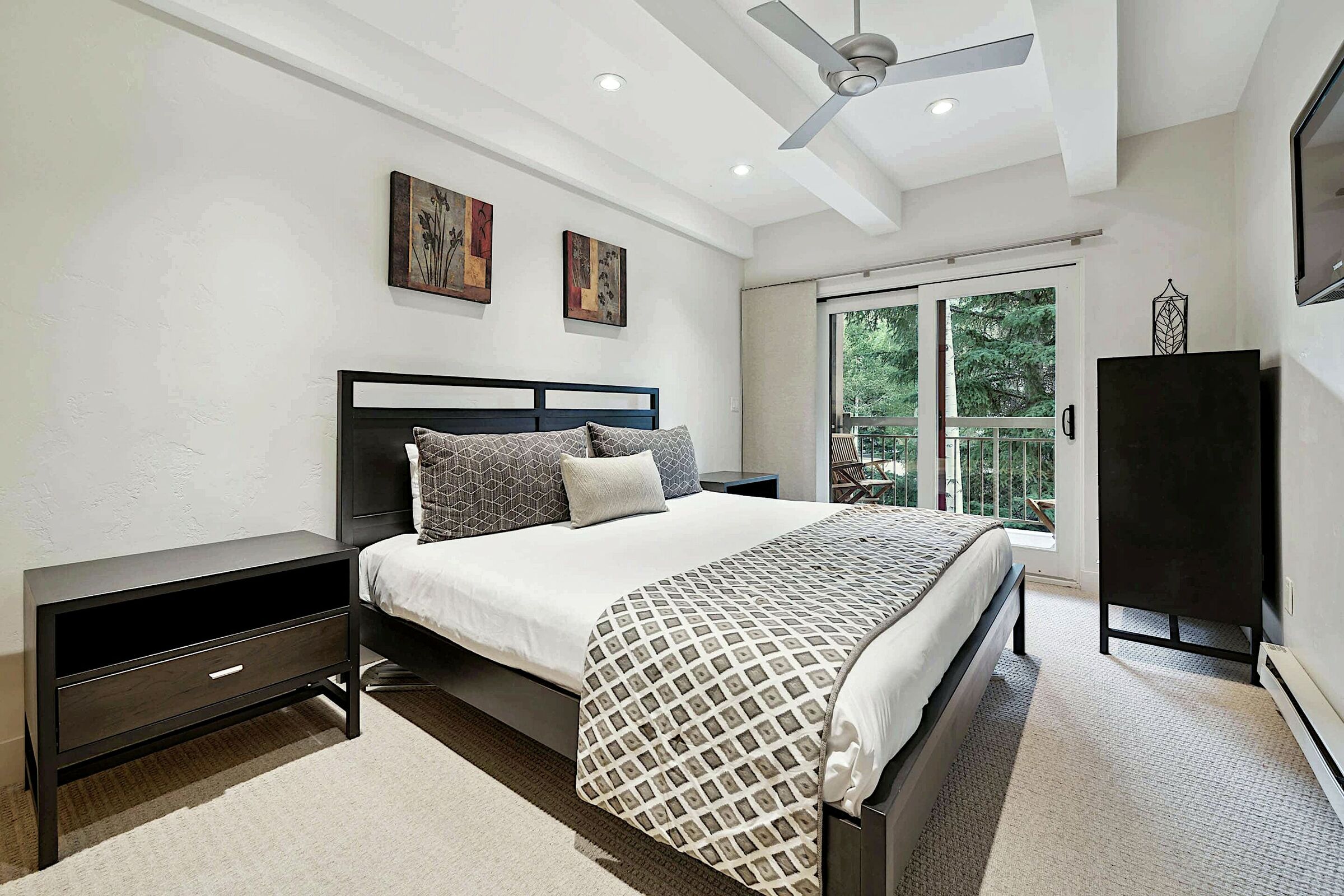 #350 - Bedroom