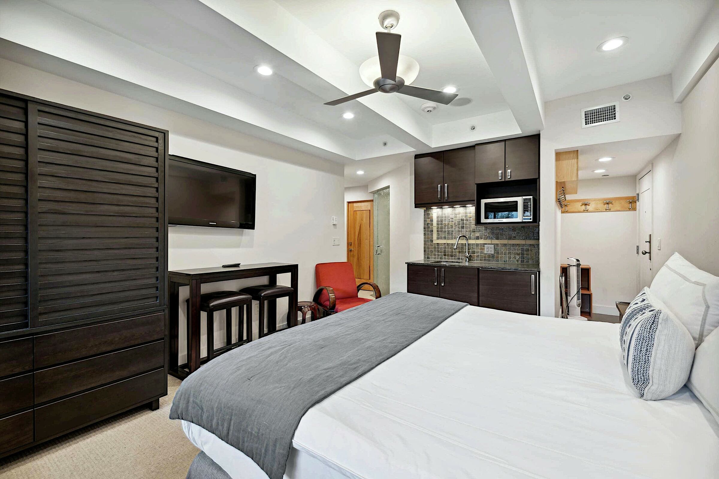 #350 - Master Bedroom