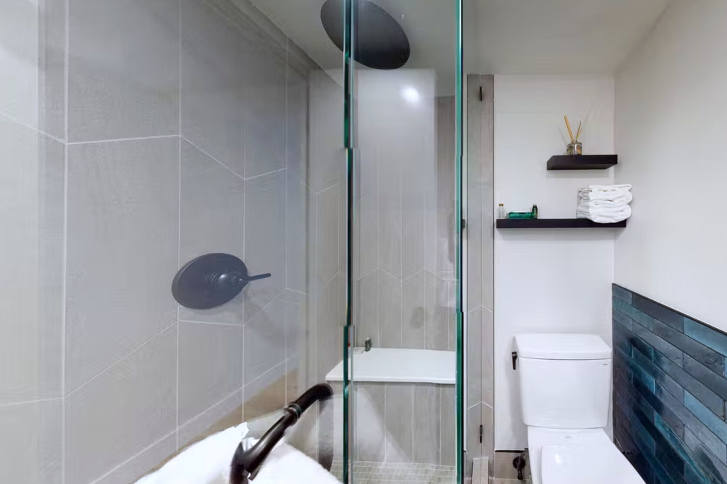 #204 - Bathroom