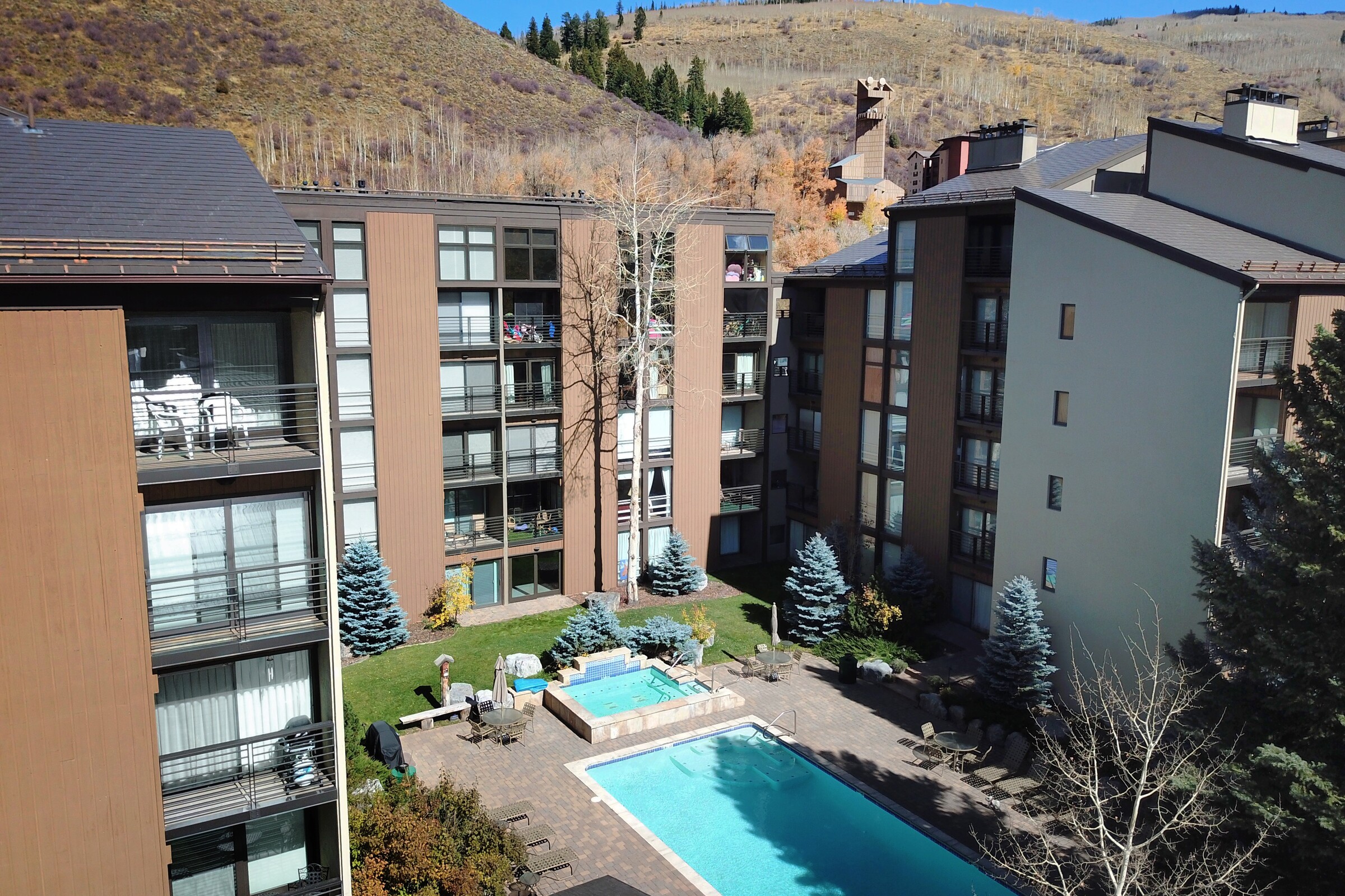 Vail International Condos