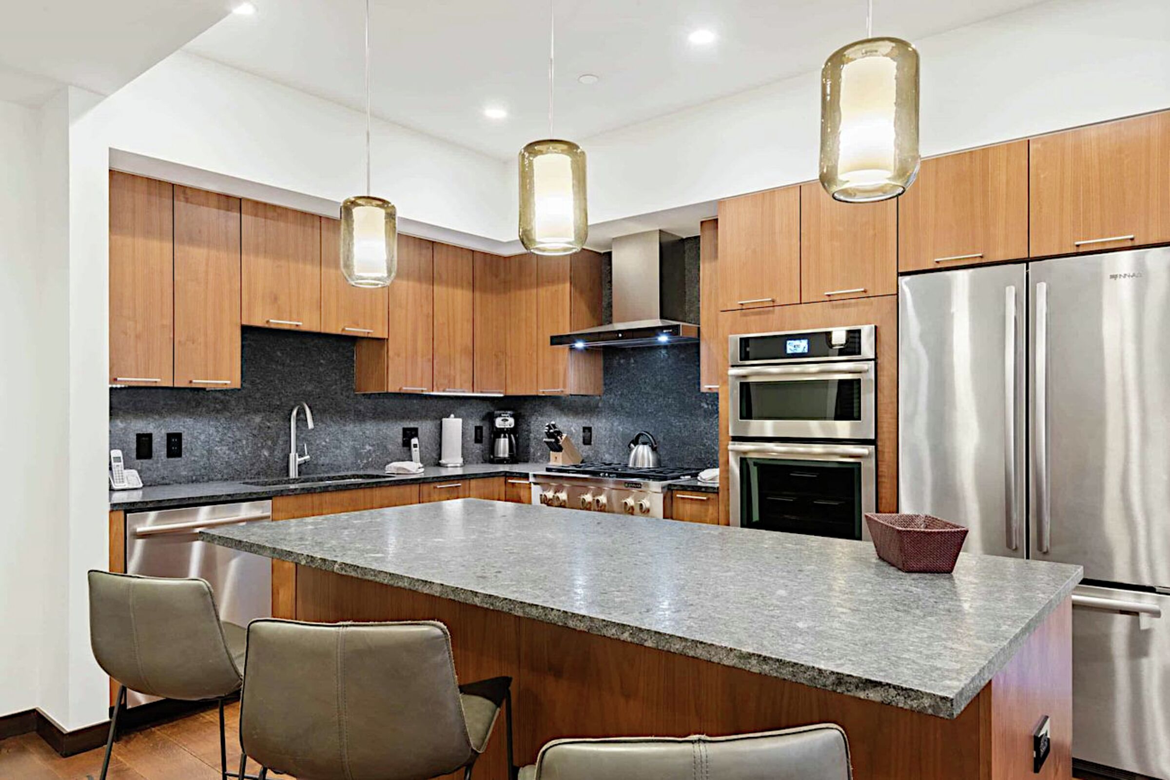 #W505 - Kitchen