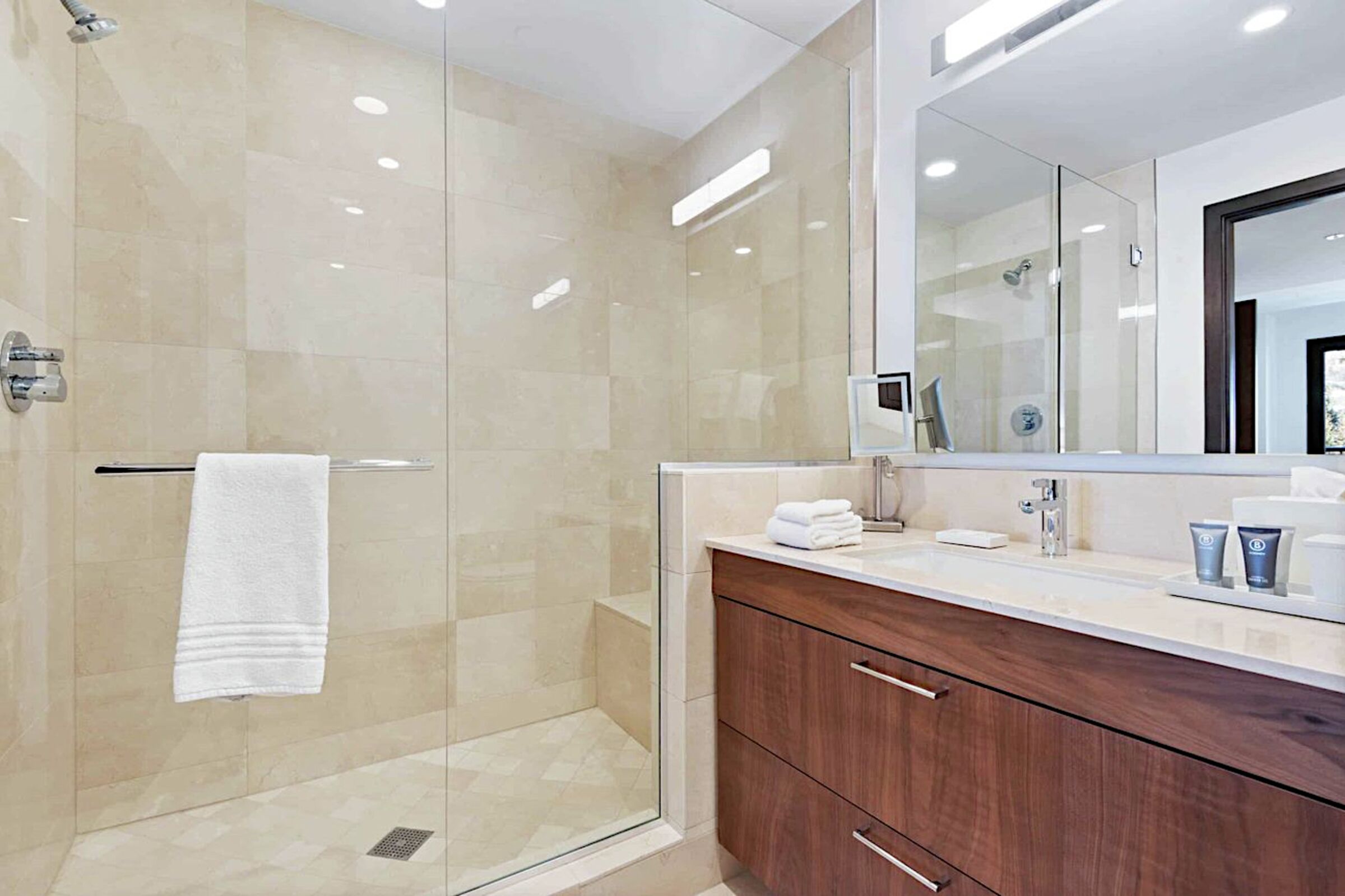 #W505 - Master Ensuite Bathroom