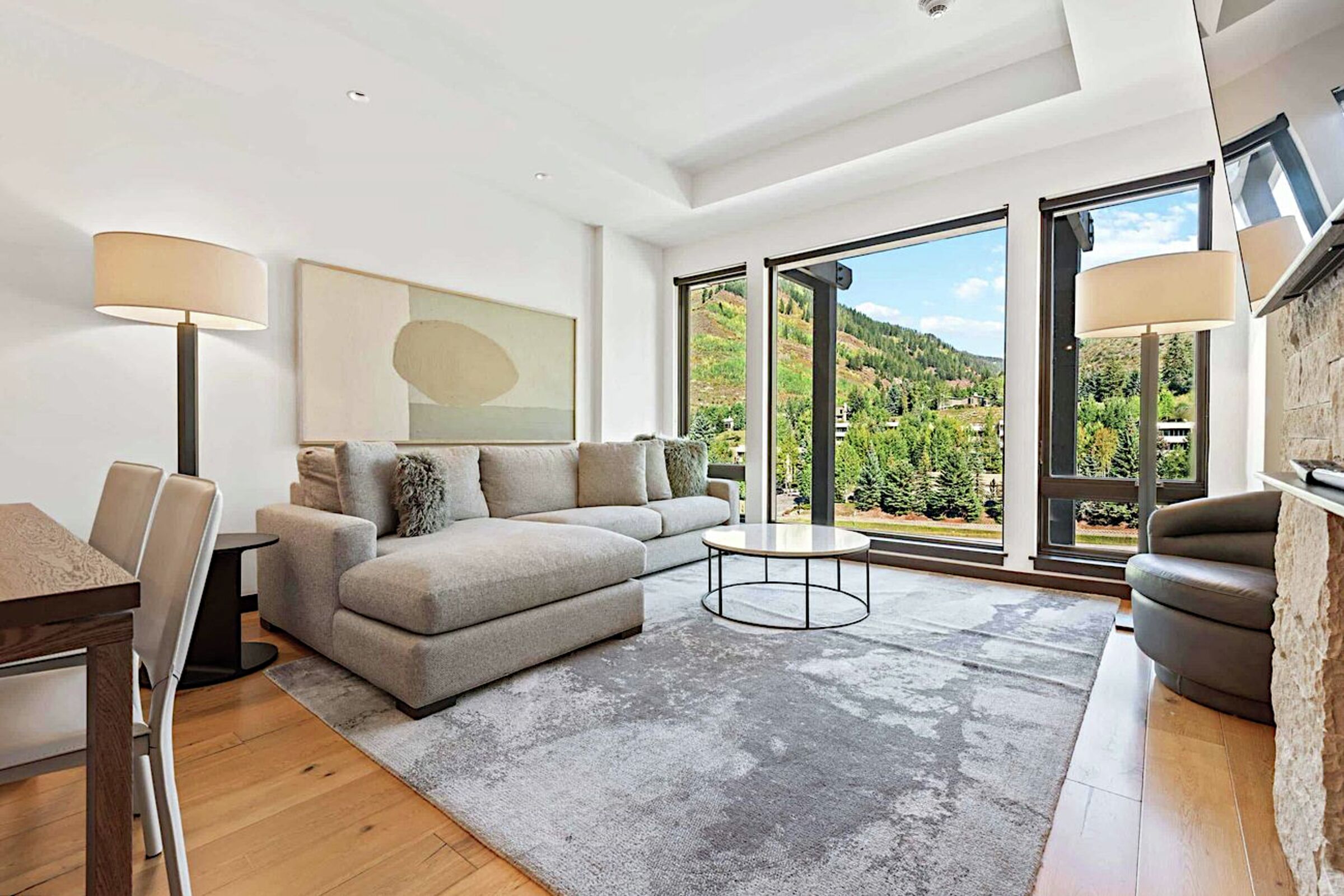 #W604 - Living Room