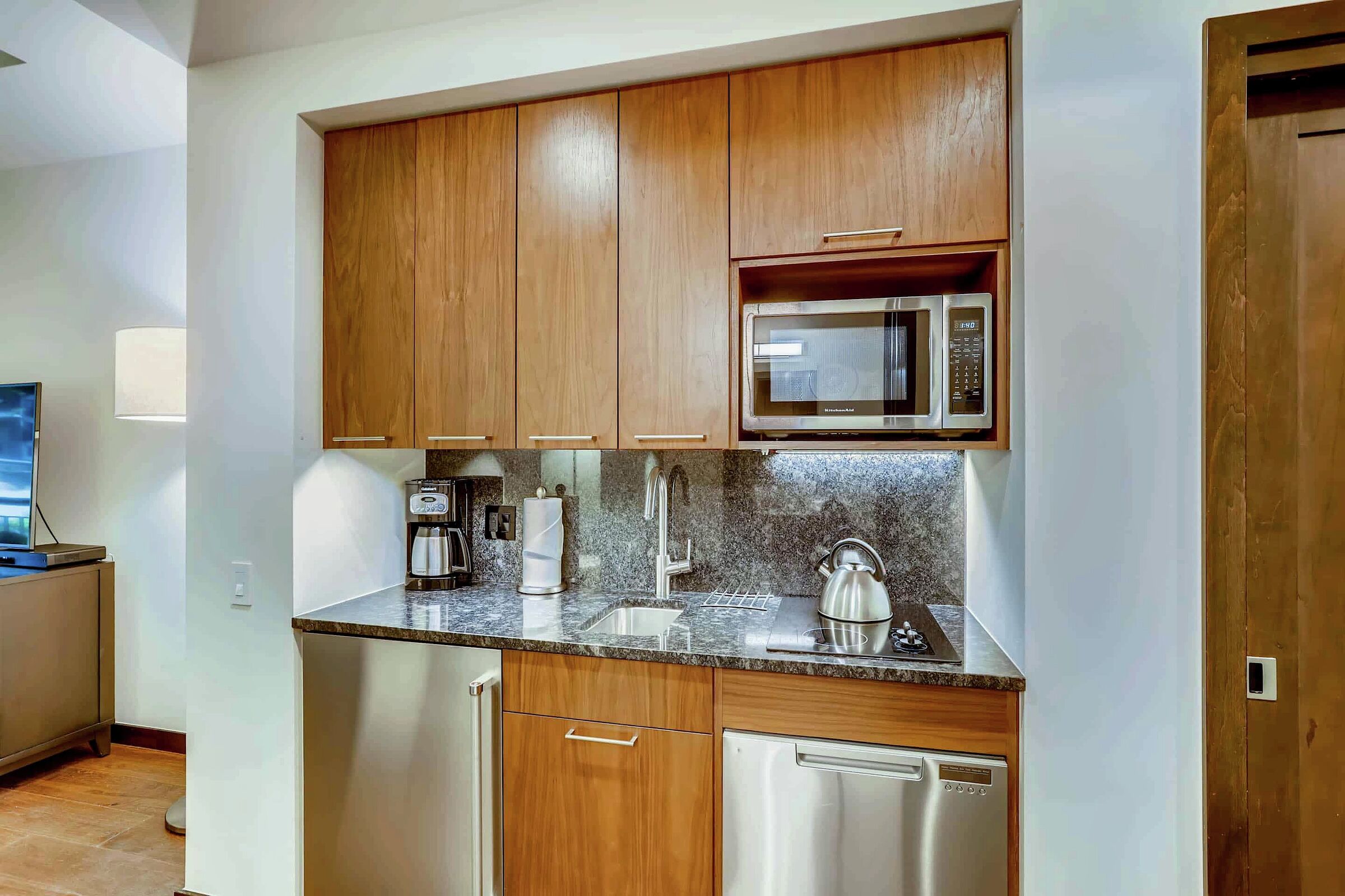 Studio Kitchenette