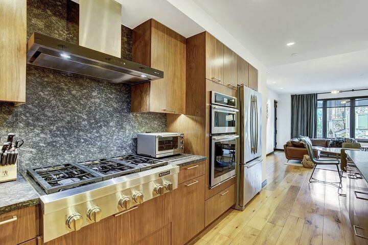 3 Bdrm - Kitchen