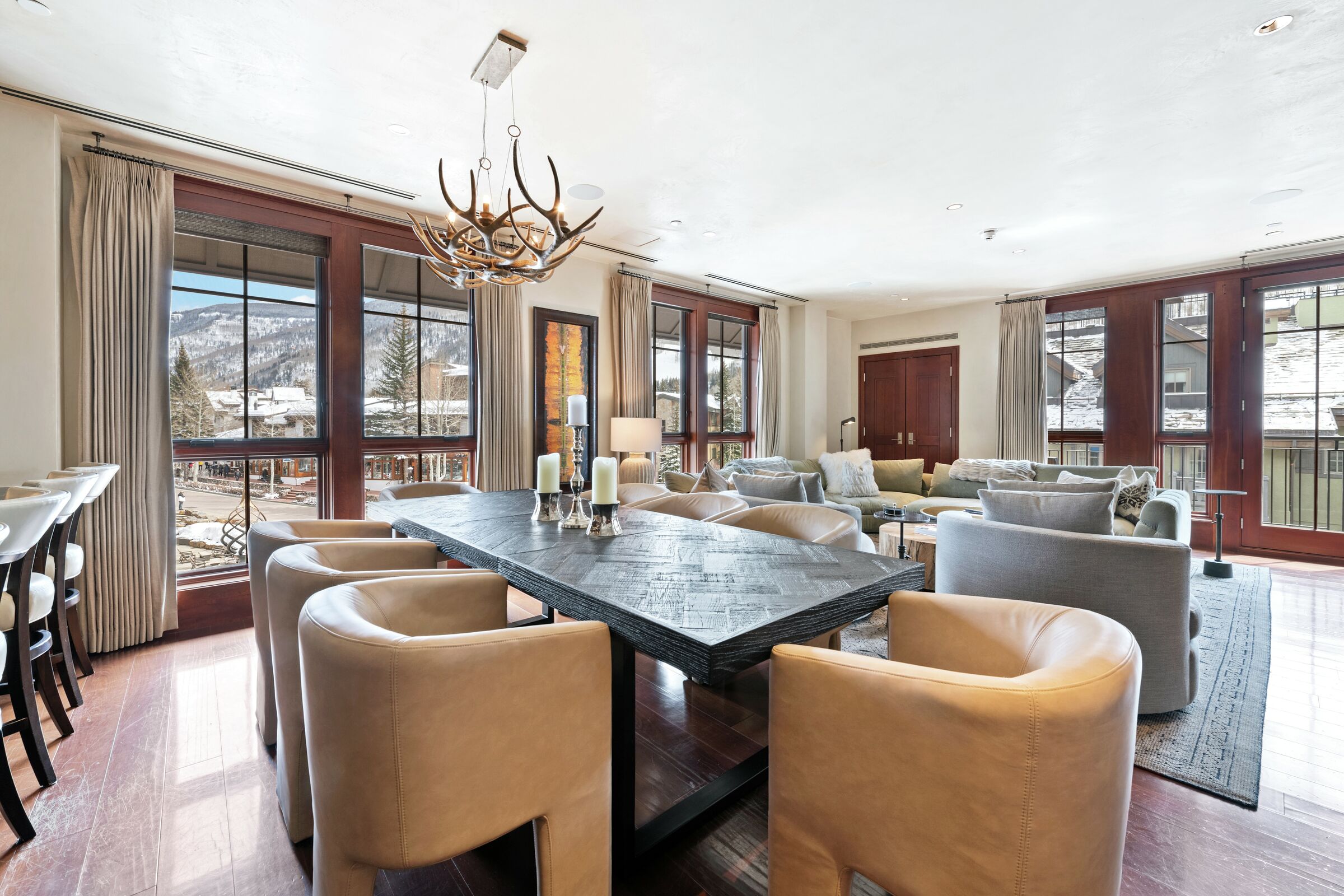 #3AS - Dining Room