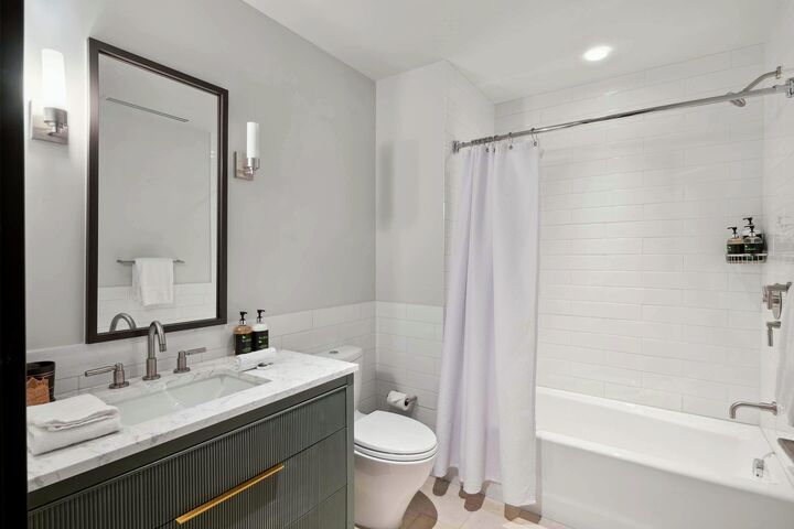 #3AE - Ensuite Bathroom