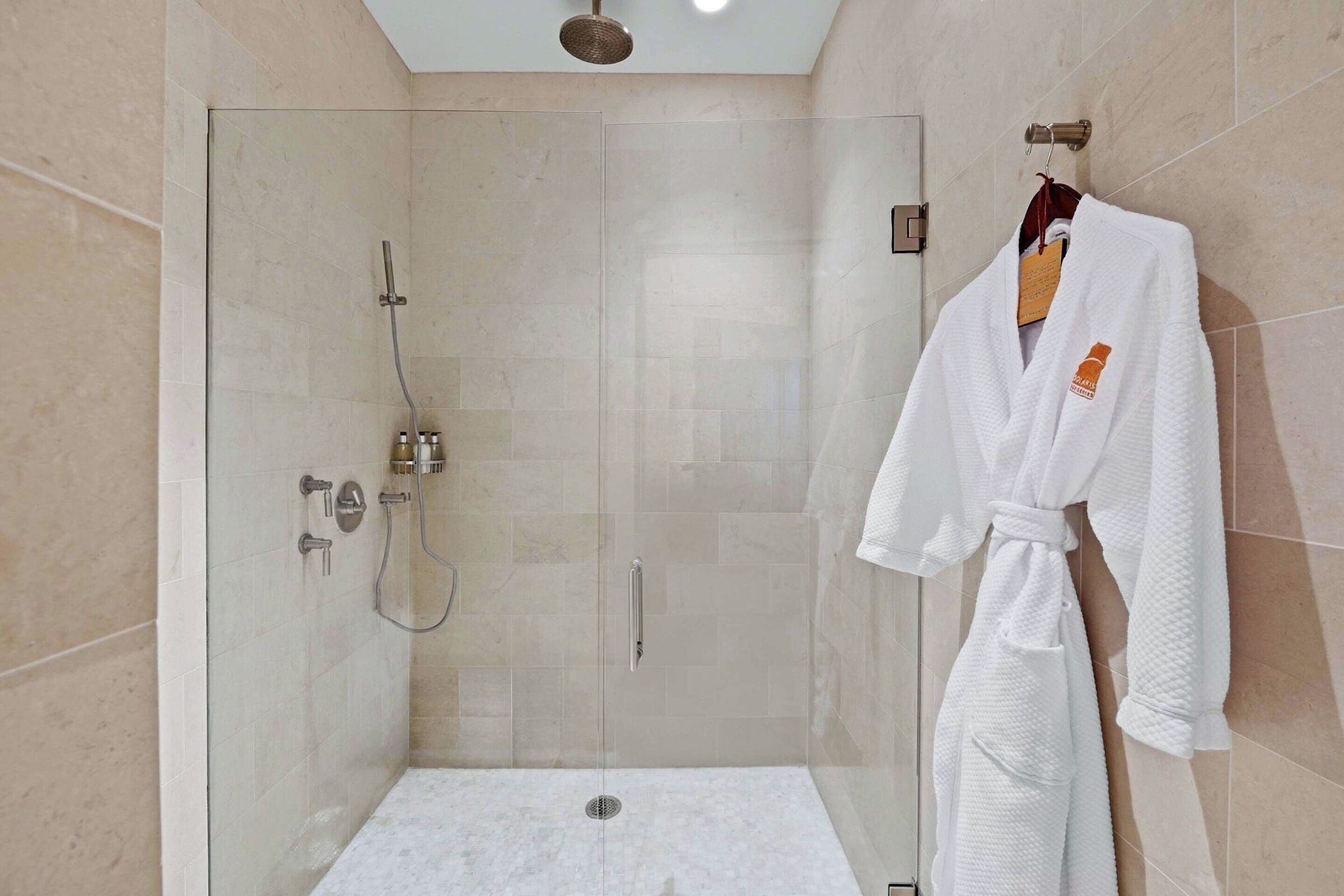#2AS - Master Ensuite Bathroom