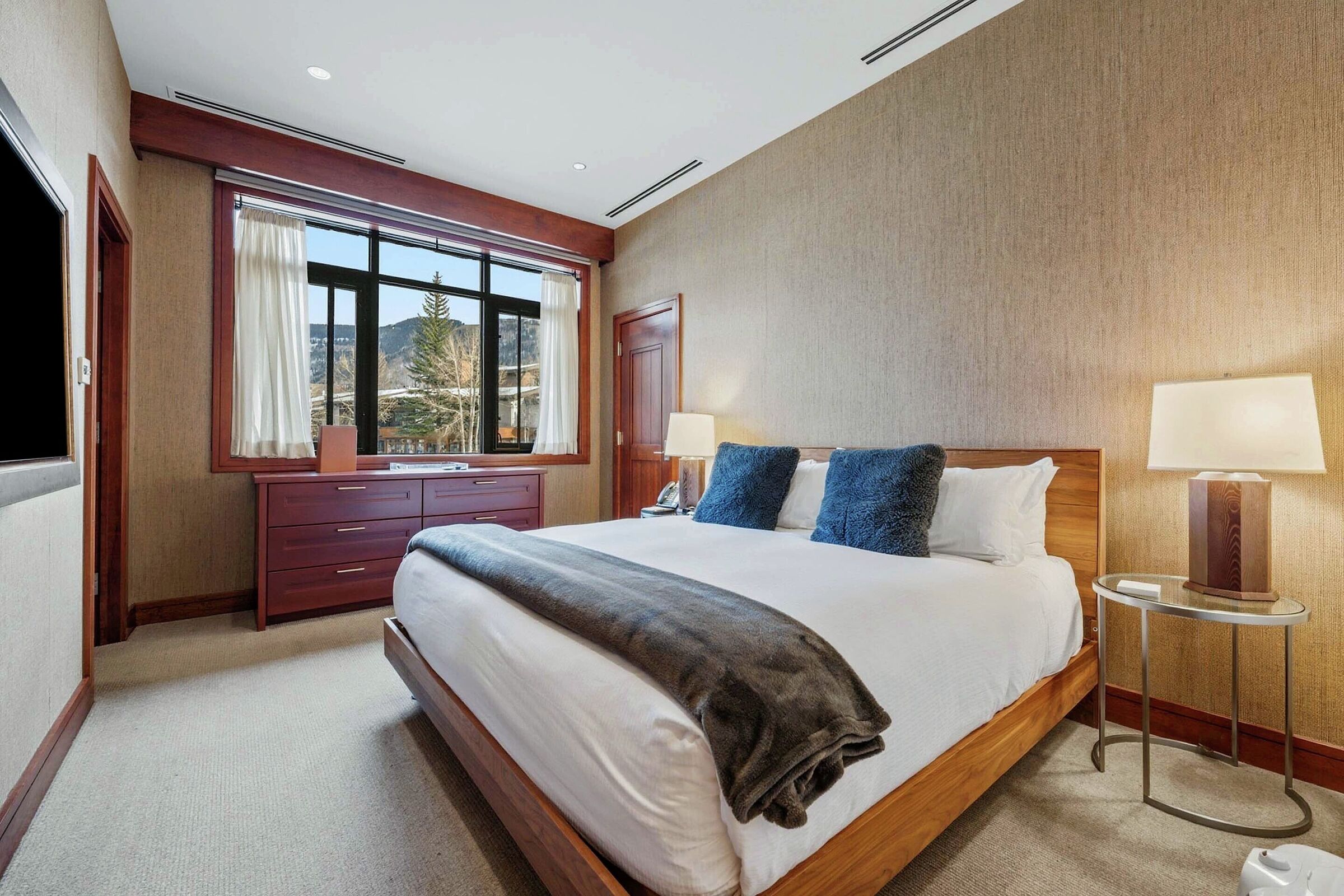 #2AS - Bedroom