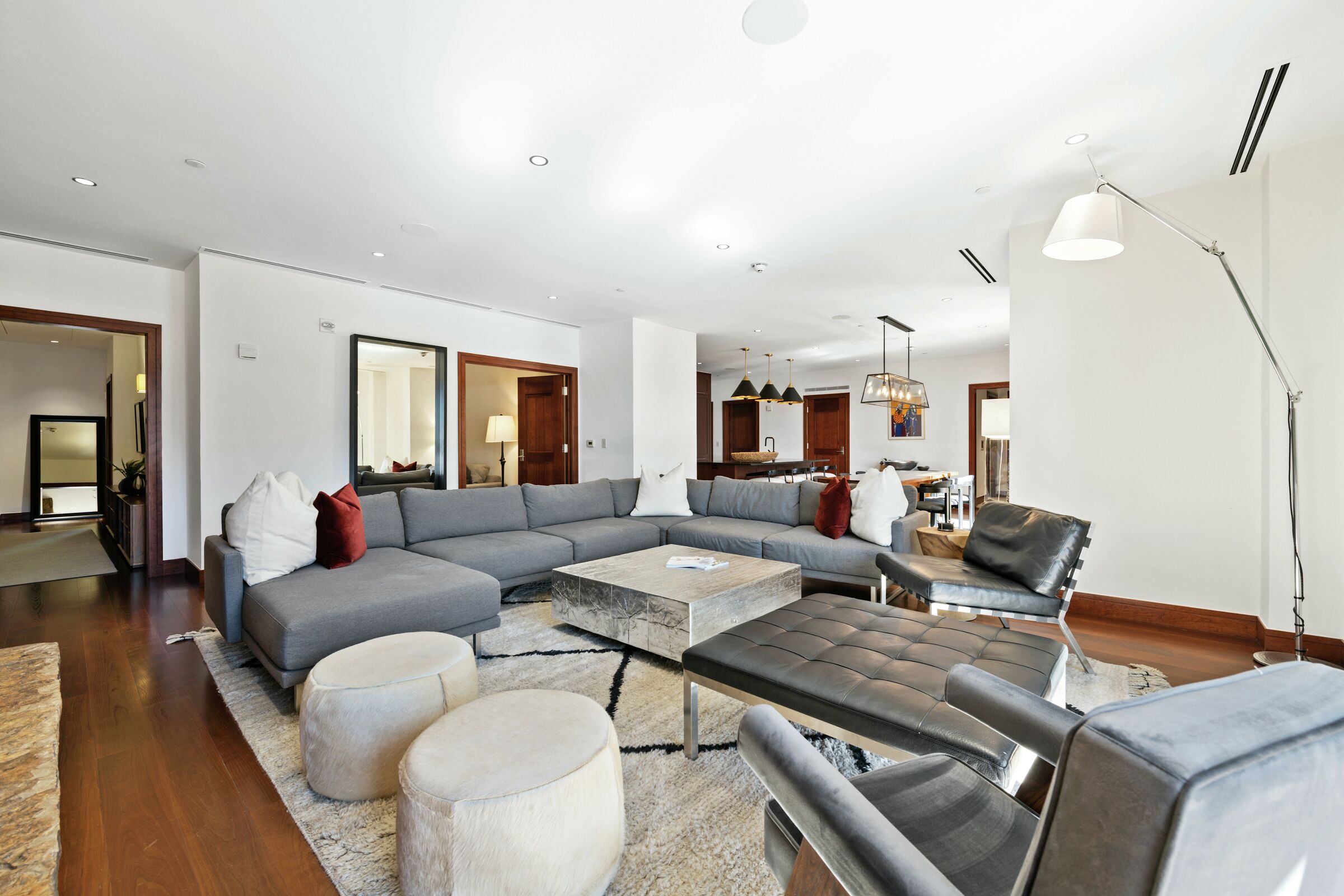 #4HW - Living Room