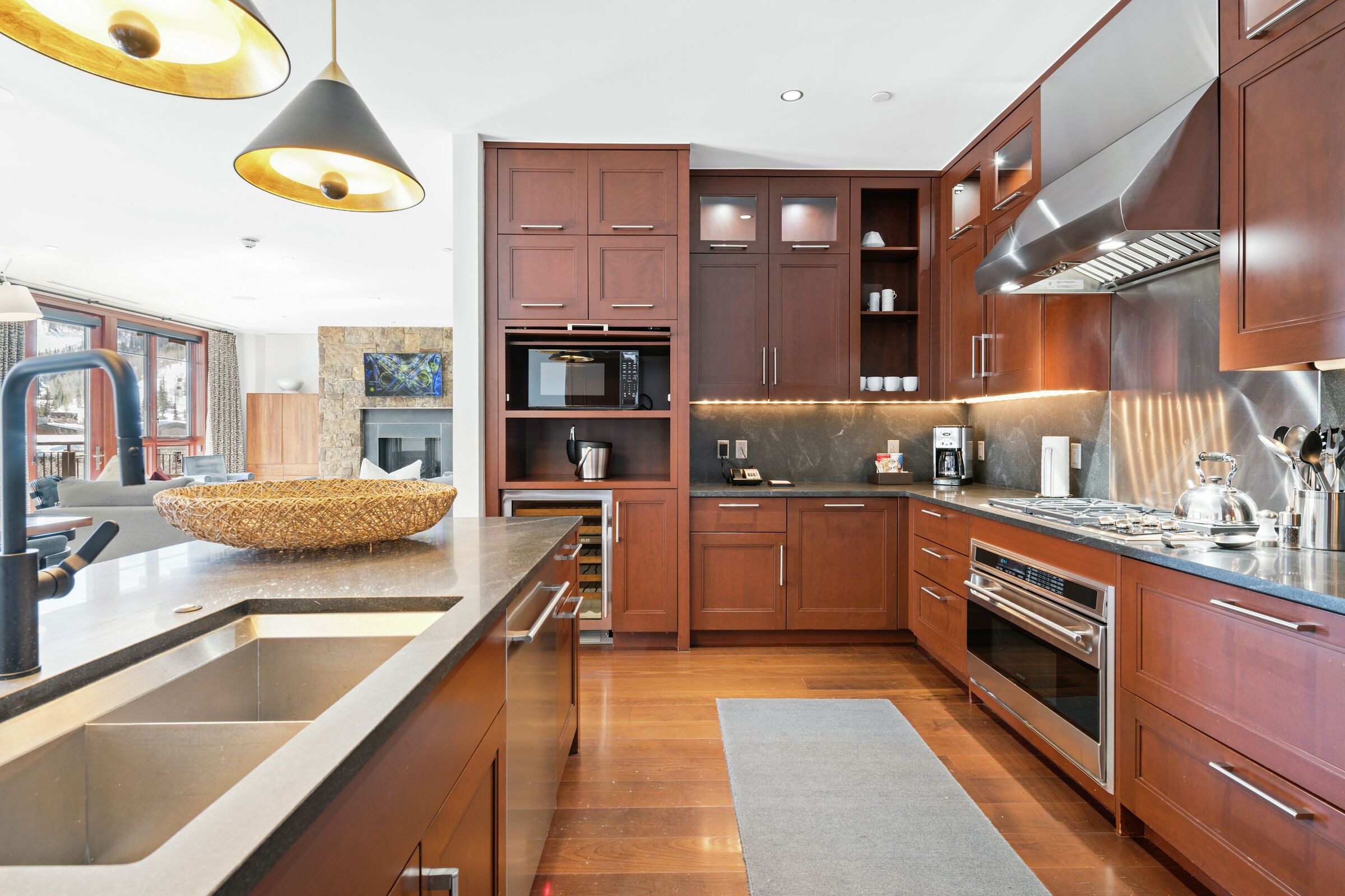 #4HW - Kitchen